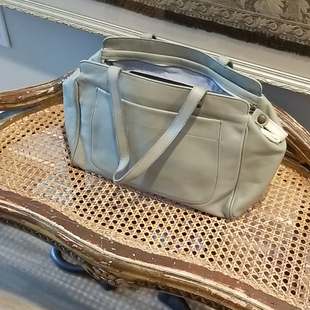 BF Beatriz Furest Mint Leather Tote